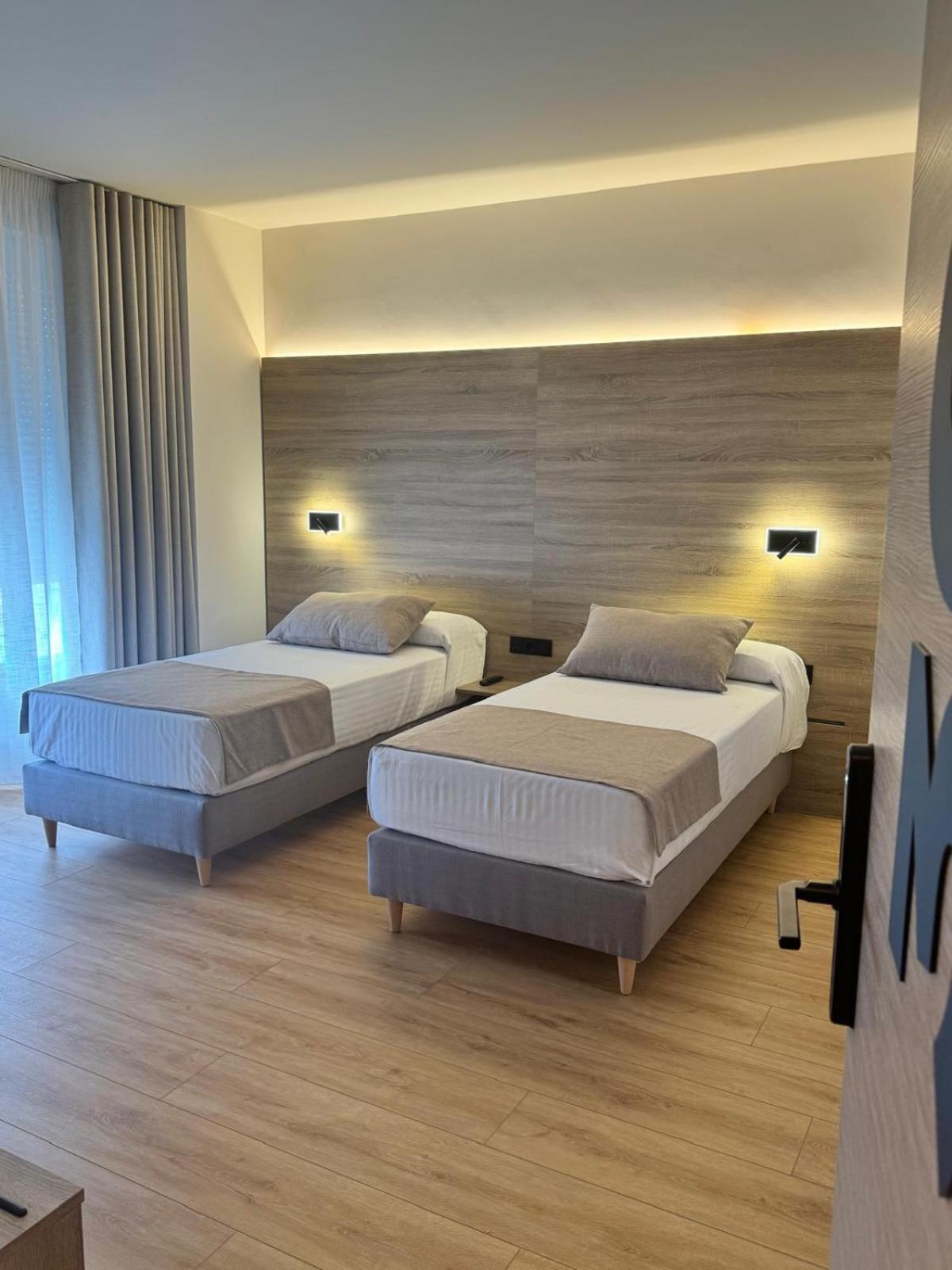 Miramar Suites Sada Exterior photo
